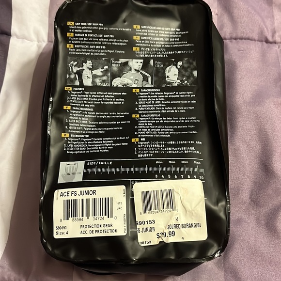 ⚽️ NEW Soccer Goalie Gloves - Picture 3 of 6